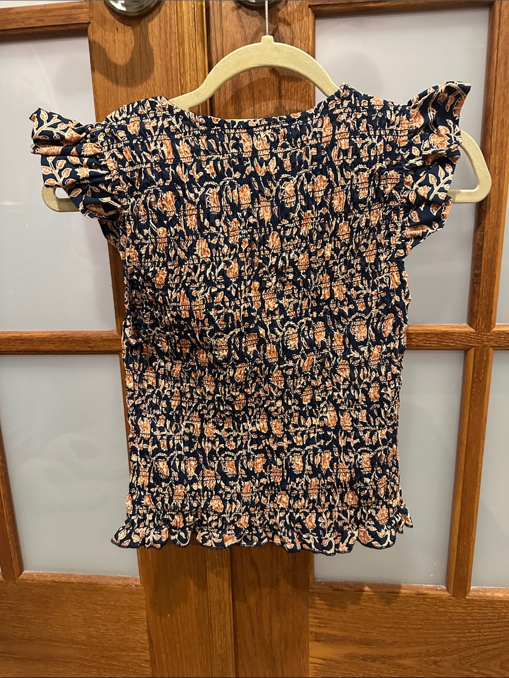 Evereve Navy Floral Smocked Tank with Peach Accents - Picture 4 of 6